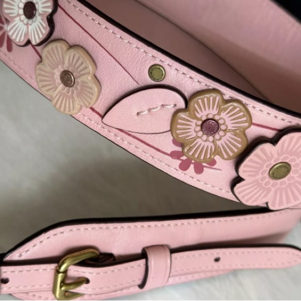HELP ME FIND A COACH TEA ROSE APPLIQUE PEONY PINK LEATHER NOVELTY STRAP 22887 - Picture 6 of 7